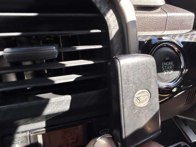 プッシュスタート。スマートキーで楽々ドライブ