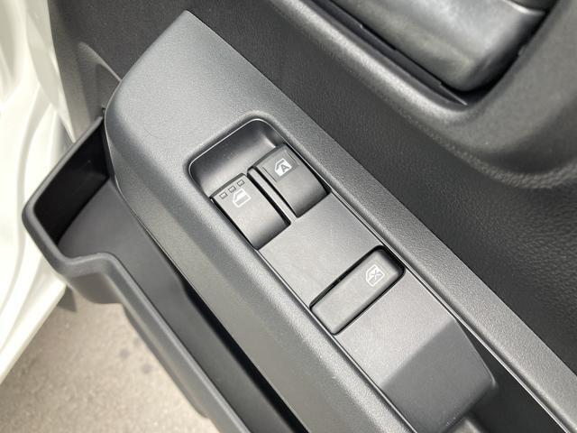 店内の入り口からお手洗いまで全てバリアフリーのため、車椅子をお使いのお客様や足が不自由なお客様もご安心してご来店いただけます。