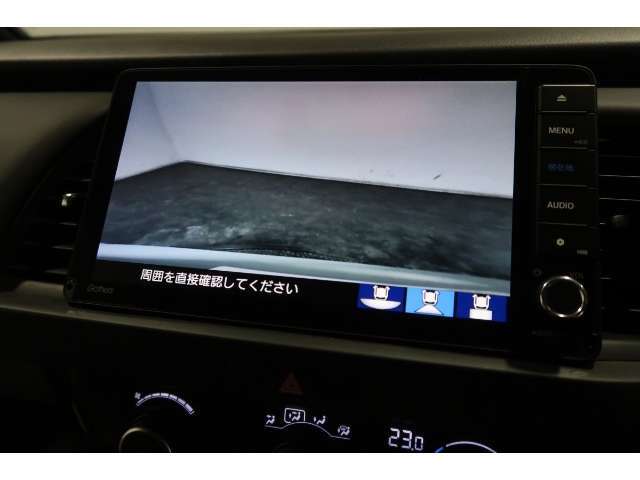 ◆◆バックカメラの画像です。車庫入れの安心感がアップしますね☆