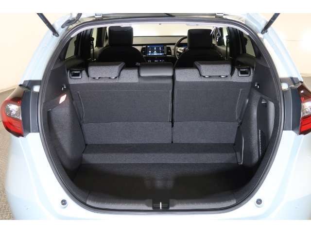 開口部が広くて荷物の積み込みも楽に出来ますね！