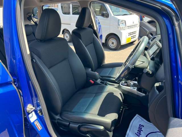 【任意保険へのご加入もお任せ】お車の使い方に合わせた保険を専任スタッフがお見積りからご加入までサポート致します（＾＾♪