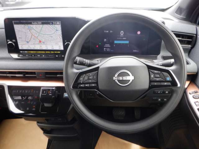 清潔で広々した座席です！是非、現車を見て体感してみてください。