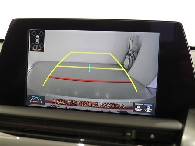 【バックカメラ】バックカメラ装着車です。バックする時に、後方の様子をナビ画面に表示します！慣れない駐車場での駐車や、せまい場所での車庫入れの時も、安全確認OK！思いがけずコツン！なんて事も防げますヨ