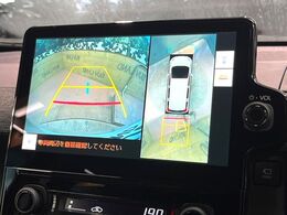 【パノラミックビューモニター】専用のカメラにより、上から見下ろしたような視点で360度クルマの周囲を確認することができます☆縦列駐車や幅寄せ時に活躍してくれます♪
