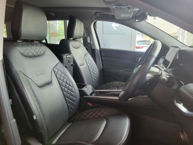 全車ディーラー保証付き　詳しくはJeep西宮店までお問い合わせ下さい。0798-26-1111