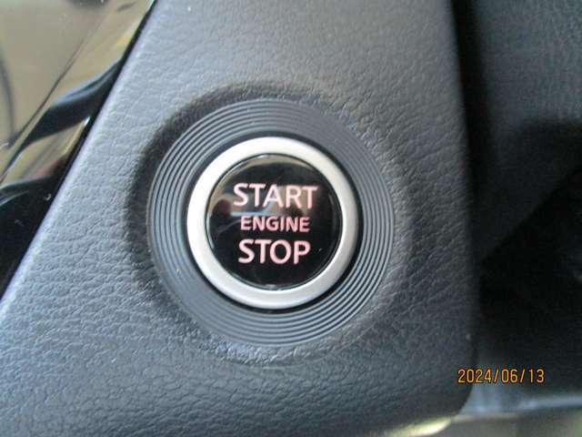 プッシュエンジンスターター。スマートにエンジンを始動！！ブレーキを踏みながらボタンを押すだけ！とても簡単です♪