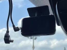納車前に内外装のクリーニングをいたします。各種コーティング（別途有料）もご用意しておりますので、是非ご相談ください。