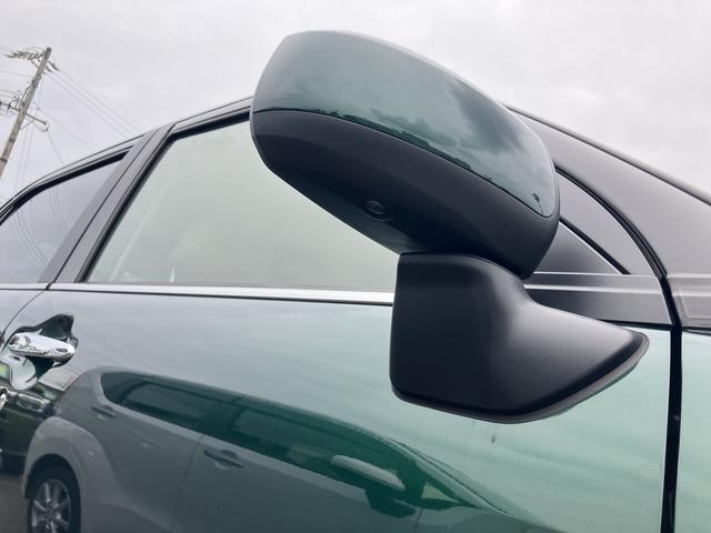 ご納車前には、法定12ヶ月点検相当の点検を実施いたします。プロの整備スタッフが点検をするので、安心して中古車にお乗りいただけます。