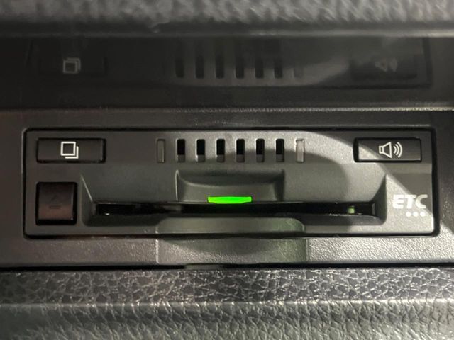 【ETC】高速道路の料金所をストレスなく通過！話題のスポットやサービスエリアに多い「スマートIC」利用時は必須のアイテムです。当店でセットアップを実施、ご納車当日からすぐにご利用いただけます！