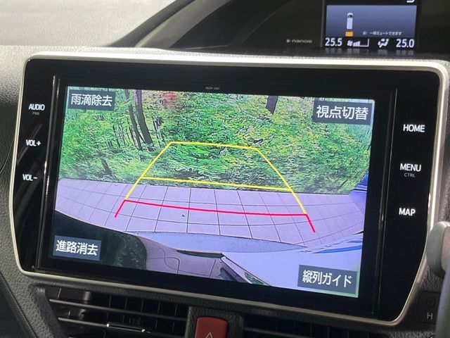 【バックカメラ】駐車時に後方がリアルタイム映像で確認できます。大型商業施設や立体駐車場での駐車時や、夜間のバック時に大活躍！運転スキルに関わらず、今や必須となった装備のひとつです！