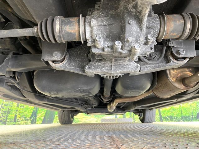 下回りがきれいなうちに、防錆加工の施工がオススメ。降雪地域はもちろん、沿岸部にお住いの方や、趣味でマリン・ウィンタースポーツをされる方にご好評いただいております。