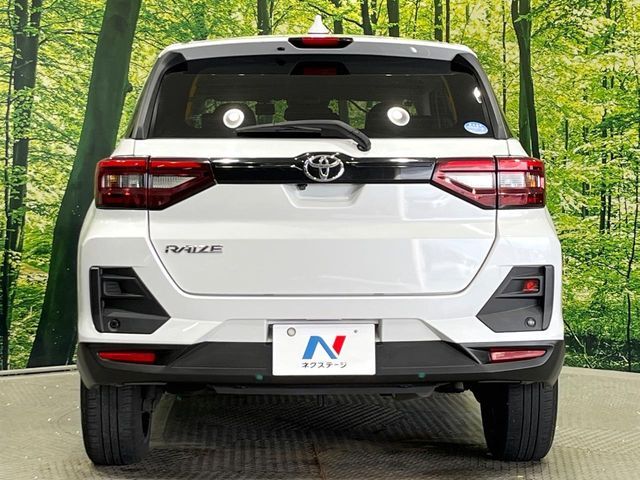 安心の最長10年・走行無制限保証（有償）をご用意。保証内容も充実はもちろん、無料点検＆オイル交換や、年中無休の全国・24時間ロードサービスも付帯されておりますのでご安心下さい。