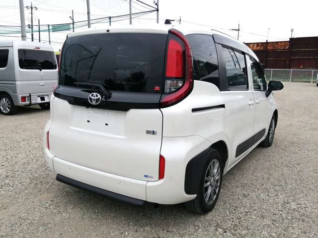 当店独自の50項目以上にわたるチェックシートにより、全車エンジン機関系、電送・装備・内装系、試乗チェック済み！安心の国の定める認証整備工場の安心納車整備☆