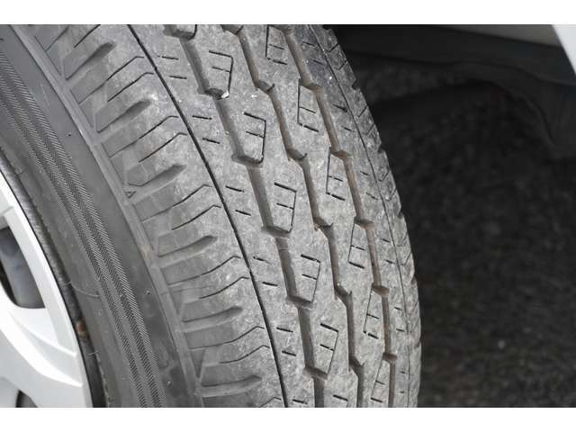 業販のお客さまも車両によりけり可能ですのでお気軽にご連絡ください。お問い合わせはフリーダイアル0078-6002-212393にてお願い致します。