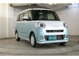 【外装を一周】→【内装シート】→【ナビ等電装品関係】→【安全機能等操作スイッチ】と画像でご紹介させていただきます。