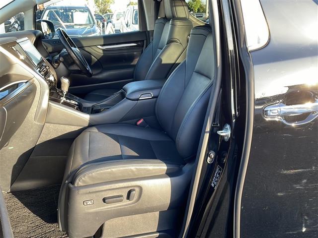 除菌・消臭・抗菌プラスパックいれて頂くとさらに快適な空間を！！清潔なお車はお子様にも安心ですね！！