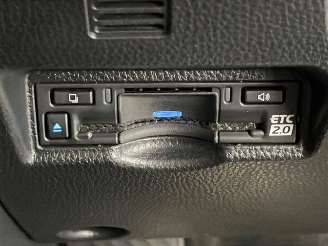 ◆【ETC】有料道路を利用する際に料金所で停止することなく通過できる、ETC車載器（ノンストップ自動料金収受システム機器）が装備されています。セットアップを行うことで利用可能になります。