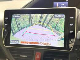 【バックカメラ】駐車時に後方がリアルタイム映像で確認できます。大型商業施設や立体駐車場での駐車時や、夜間のバック時に大活躍！運転スキルに関わらず、今や必須となった装備のひとつです！