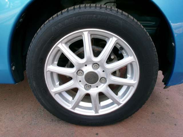 社外アルミホイール155/65R14・ミシュラン製です。