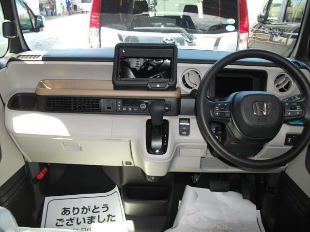 カッコイイ コックピット。運転もし易いです。