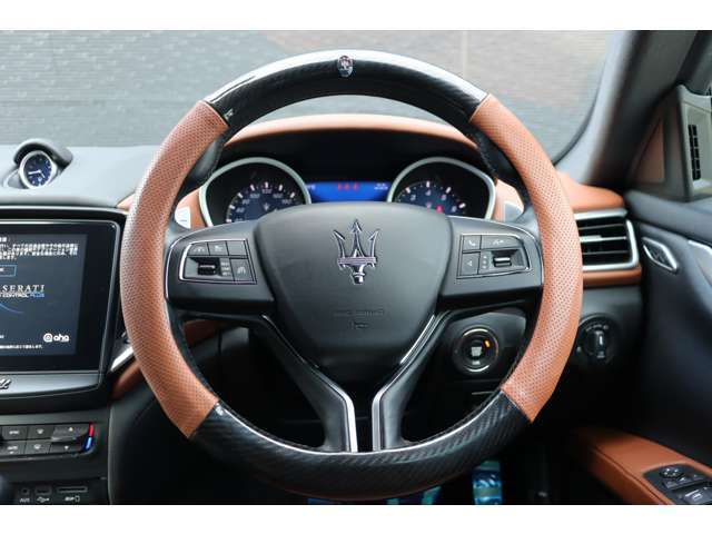 バックオーダーをご利用いただければ、希少なお車や、特定の装備のついたお車など、お客様からのご要望に応じて全国ネットワークからお探しさせて頂きます