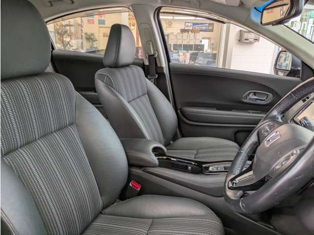 無料保証付き販売（1ヶ月・1000kmの無料保証※一部無料保証対象外の車輌あり）最長3年間/距離無制限の延長保証もございます！お客様に最適なカーライフプランをご提案致しますので是非一度ご相談ください