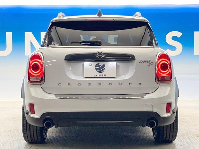 ●当店では第三者機関による車両品質鑑定を導入し、修復歴車を排除。鑑定書が発行されますので、ぱっと見ただけでは分からない箇所まで納得した上でご検討いただけます。※一部未実施の場合がございます。