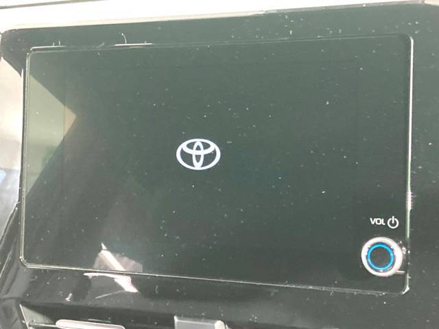 【8インチ　ディスプレイオーディオ】大画面のディスプレイはAppleCarPlayやAndroidAutoが利用可能。大きな画面でスマホナビアプリ等が利用いただけます♪