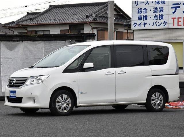 平成26年式　日産　セレナ　20X　S-HYBRID　2000cc　8人乗り　入荷しました