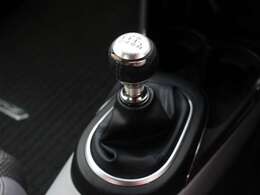 6速MT★クラッチのすべり感もなくマニュアル車でよくダメになるシフトのリンケージのガタもありません！