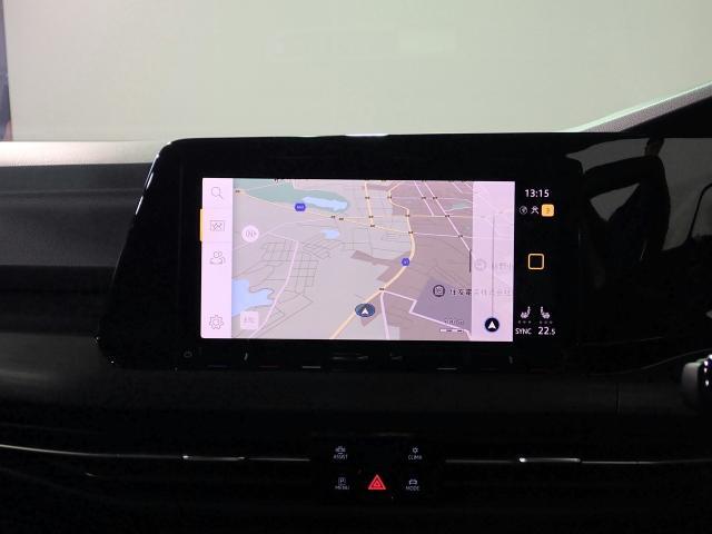 純正ナビゲーションも搭載しております。車両設定等ナビ画面にて設定することができます。