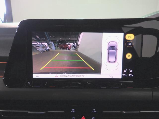 ガイドライン付きもリアビューカメラです。駐車が苦手な方も安心できます。