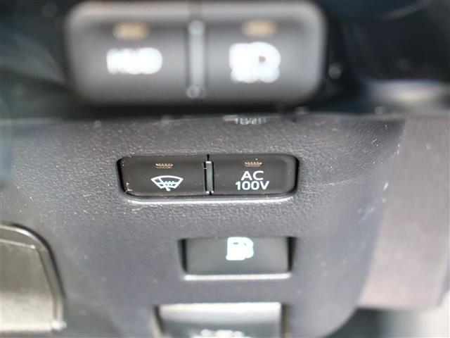 気になる車はすぐにお問い合わせください！画面右側の0066から始まる無料ダイヤルからお問い合わせ下さい！専門スタッフがお車のご質問にお答えいたします！