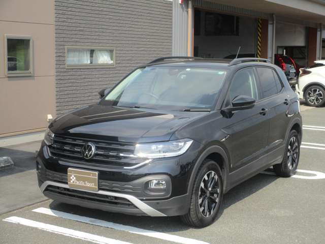 昨今のSUVの中、今大人気のフォルクスワーゲンT-クロス入庫致しました。