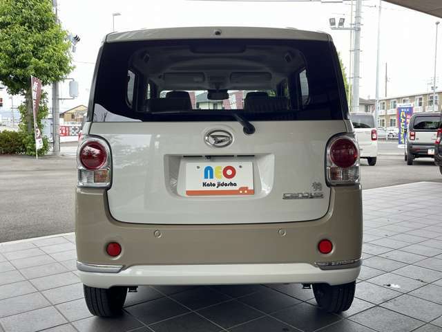 当社は中部運輸局指定工場も完備しておりますので、ご納車前にはベテランの整備士がしっかりと細部まで点検・整備を実施します！ご納車後のアフターサービスも全国チェーンの『ホリデー車検』など充実の設備で安心