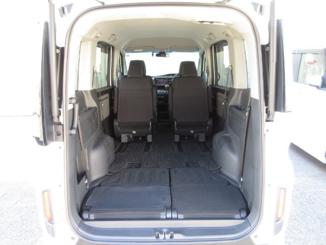 内装、外装、エンジンルームの隅ずみまでクリーニングを実施してお渡しします！プロが仕上げをしましたからピッカピカですよ～！点検整備もきっちり実施いたします。