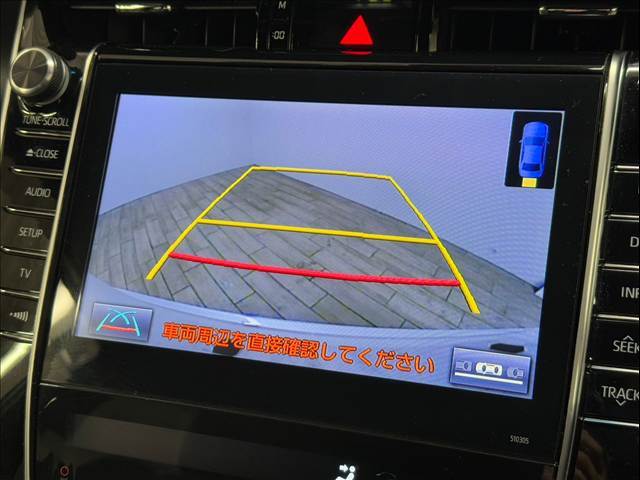 バックカメラ搭載。駐車時も安心です。