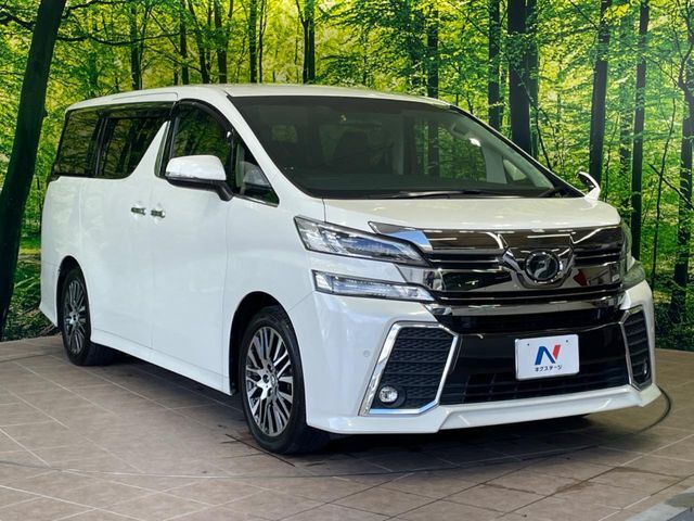 大好評のボディコーティング「弾スプラッシュコート」もご納車までに施工可能。通常のガラスコートと異なる、耐久年数6年の無機質ガラスコーティングが、ボディをキレイな状態に保ってくれます。