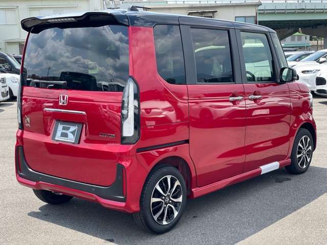★全国トップレベルのアフターサービス★　　★年間車検生産台数全国3位（年間6000台）！単店保険加入実績8000件！ブリジストンタイヤ販売数全国1位！お車販売後も高品質なサービスでお客様をサポートいたします★