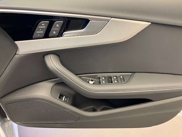 新車・認定中古車の販売はもちろん車検・点検・整備・修理と、Audiのことなら全てお任せ下さい。