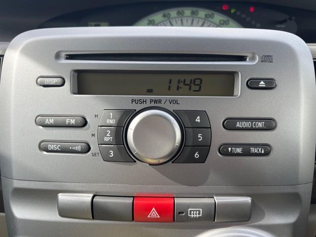 お好きな音楽を車内でお楽しみいただけます♪スピーカー交換・ウーハー追加などの音質向上や、最新ナビ・後席モニター等の取り付けも是非ご相談ください！