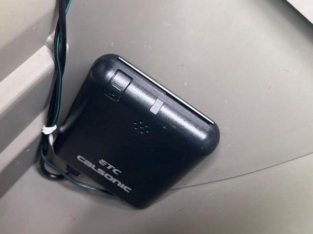 【ETC】高速道路の料金所をストレスなく通過！話題のスポットやサービスエリアに多い「スマートIC」利用時は必須のアイテムです。当店でセットアップを実施、ご納車当日からすぐにご利用いただけます！