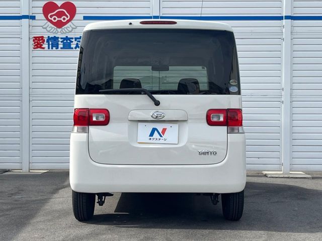 安心の最長10年・走行無制限保証（有償）をご用意。保証内容も充実はもちろん、無料点検＆オイル交換や、年中無休の全国・24時間ロードサービスも付帯されておりますのでご安心下さい。