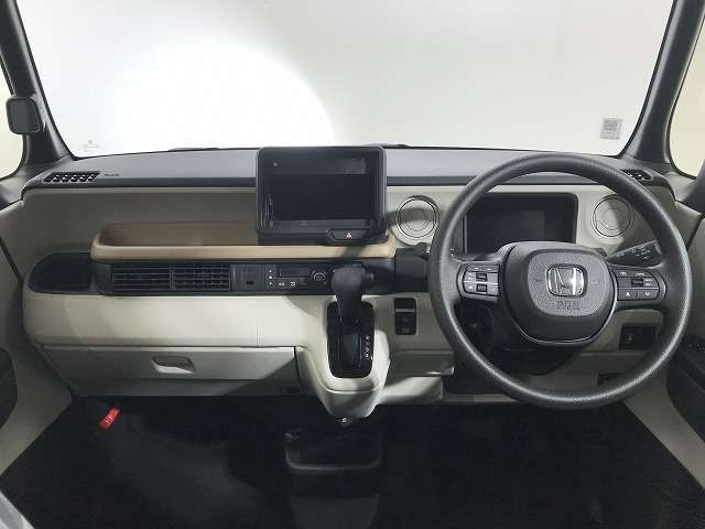 万が一に備えての代車も完備！代車にもナビやETC、バックカメラを装着！！さらに、無料貸し出し！