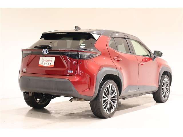 ★★★トヨタ認定中古車★★★　1年間走行距離無制限の「ロングラン保証」が付いています。全国約5,000ヶ所のトヨタのお店で保証修理可能です。お出かけ先でも安心です。選べる延長保証もご用意しています。