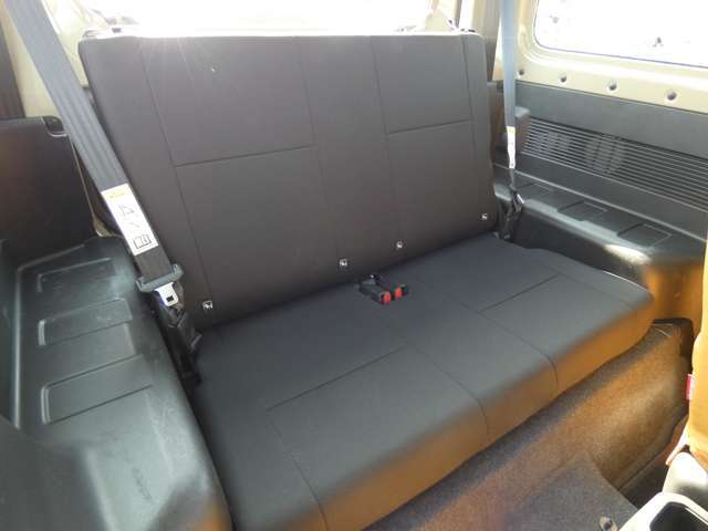 全車、内外装クリーニングをしております！安心快適なドライブを楽しんで頂けるよう納車前点検、定期点検を実施しお客様へご納車致します！