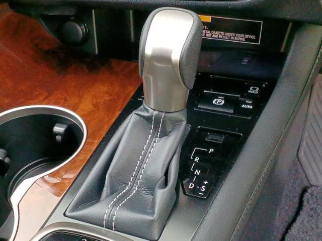 お車に合わせて無料保証以外にも、保証範囲、期間、距離を拡充させた有料保証もご用意しております！中古車の購入が初めてで不安・・・というお客様もご安心ください！