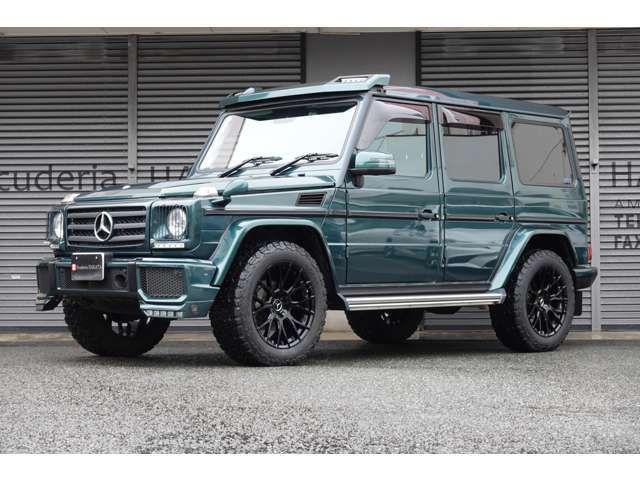 社外G63仕様フロントバンパー＆ブラバスタイプフロントスポイラー・ルーフスポイラー。