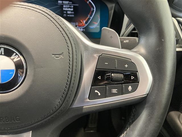 【運転席操作部】『運転席周辺の装備』の画像になります。快適なドライブを楽しむための機能が装備されています！運転席から触れるので使いやすいです！