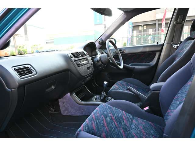 運転しやすいインパネ周り。
